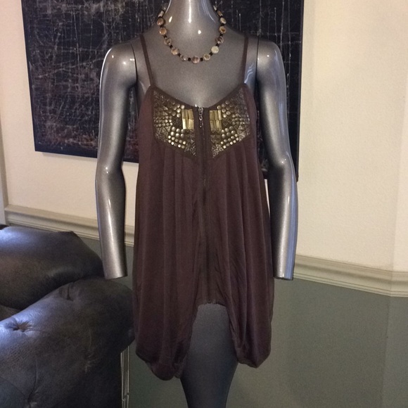 Unique NWT Molio Relio Embellished Tank - Picture 3 of 8